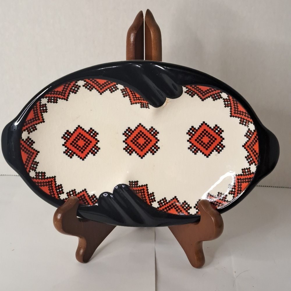 Ukrainian Vintage Ash Tray Trinket Bowl Dish. Decorated in the Ukrainian Art.